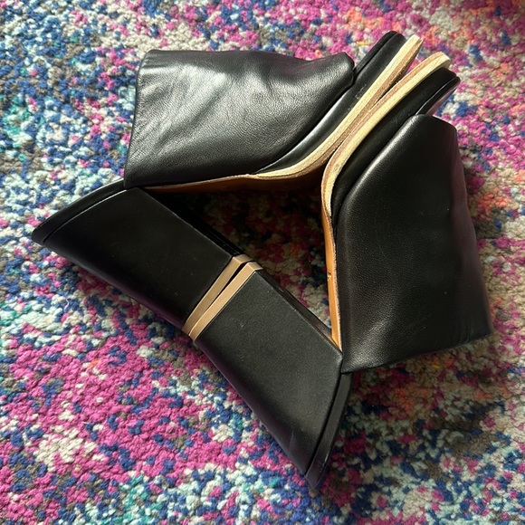 🖤Clergie Heeled Mules🖤 - Picture 10 of 17